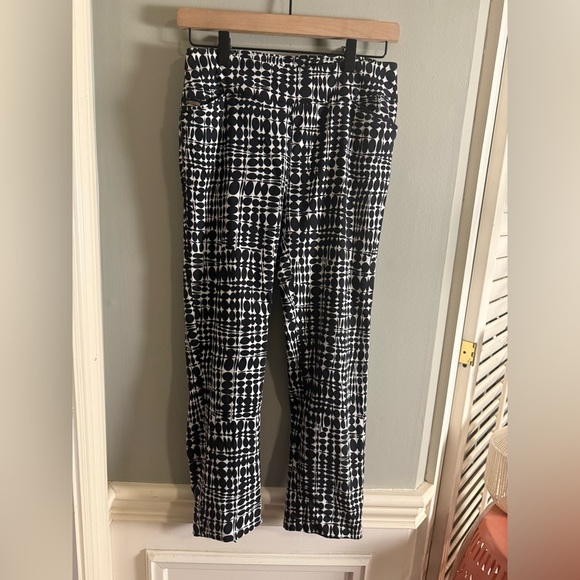 Premise Black and White Abstract Print Pants - Picture 9 of 9